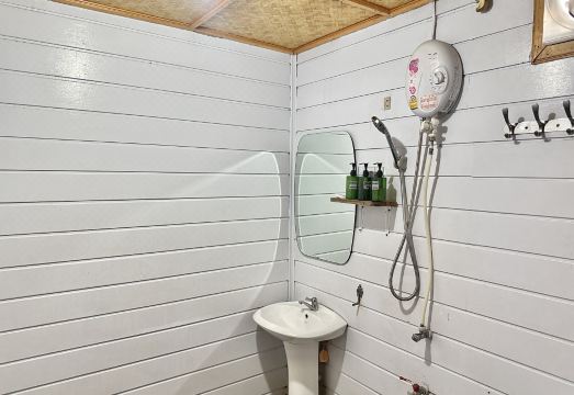 5. 몬트리 리조트 ..