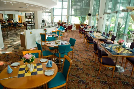 Parkcity Everly Hotel Bintulu Отели в г. Bintulu Division