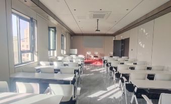 Elong R.YUN Hotel (Alar Shanghai Style Street Municipal Government)