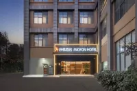 Miofon Hotel (East Bus Station And The City Light Branch）