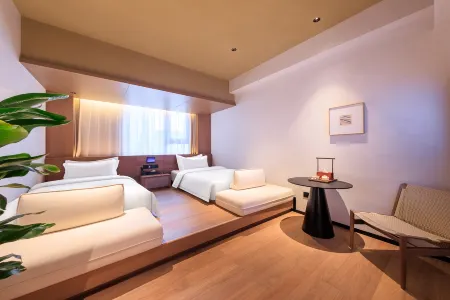 Zhuhai Xumeishan Hotel (Love Post Office Store, Lovers Road Seaside Swimming Pool) Отели рядом с достопримечательностью «Gong Amusement Park»