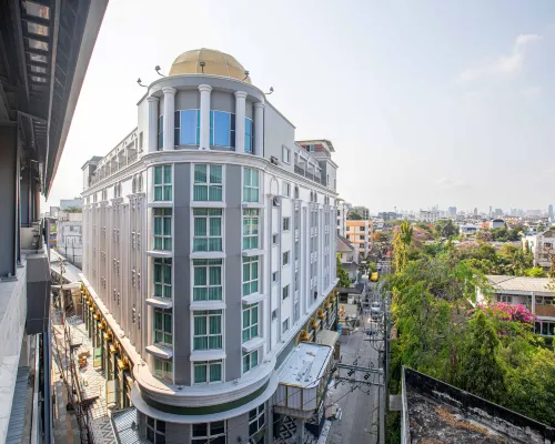 Airbus Hotel @ Phawana Station Hotels near Ratchadaphisek