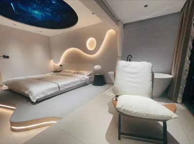 Yard B&B Hotels near Chuanshan Waterfall