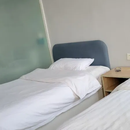 Daqing Jury Hotel