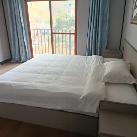 Lingyun Jiayuan Homestay (Haokunhu Scenic Area)