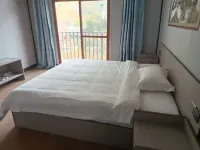 Lingyun Jiayuan Homestay (Haokunhu Scenic Area)
