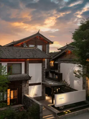 Mengjing Yayue Hotel(Old Town of Lijiang) 무푸(목부) 주변 호텔