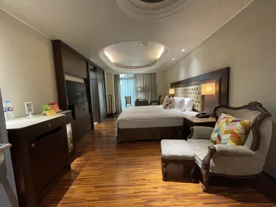 Charming City Hotel Các khách sạn gần Xiangshan Trail