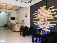 Bed Station Hostel Krabi Hotels near Wat Kaeo Korawaram