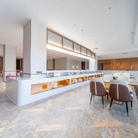 Yulong Hotel