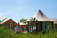 Jiayuguan Guancheng Scenic Area Snow Mountain Star Wild Luxury Campsite
