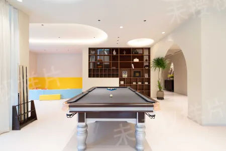 Qingchengshan Huajun Holiday Villa (Qianshan High-speed Railway Station) Отели рядом с достопримечательностью «Baiyun Wanfo Cave»