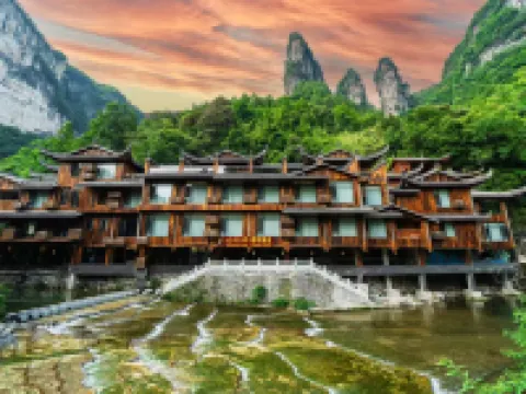 Shanshuijian • Dehang Yashe Hotel (Dehang Grand Canyon Scenic Area Branch) Hotel di Jishou