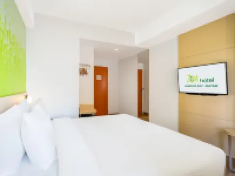 Zest Hotel Harbour Bay Batam Hotels in Batam