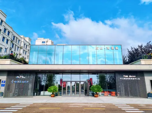 Zhongda Langyuan Seaview Pavilion Wellness Apartment - Condos