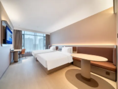 漢庭酒店（嘉興廣益路萬達廣場店） 鄰近融創文旅城的酒店