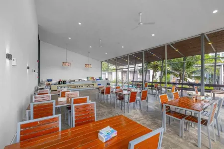 Sunset Serenity Jomtien Resort Отели рядом с достопримечательностью «Viewtalay Sands»