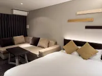 رين سانجو أوهاشي إيست Hotels near محطة هيجاشياما
