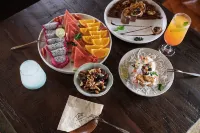 JiangLu Nannuoshan Mountain Inn - breakfast