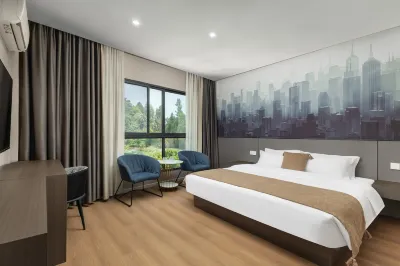 โรงแรมโกลด์โฮม เฉียนหยวน แบ็กยาร์ด (สาขา สนามบินนานาชาติเทียนฟู่ เฉิงตู) โรงแรมใกล้ด่านจิงแด