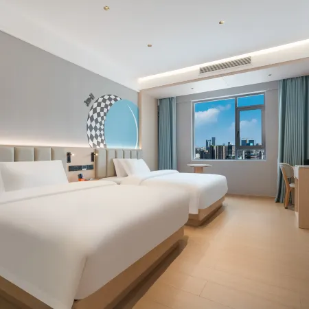 Baoshan Yuezhijia Hotel (Baoshan Qinghuahai Wetland Park Store)