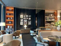 Lung Chuen International Hotel - bar