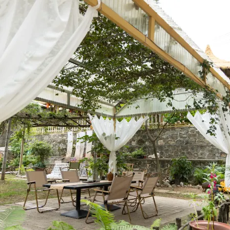 Tianshui Zhiqing Hotel (Maiji Mountain Scenic Area)