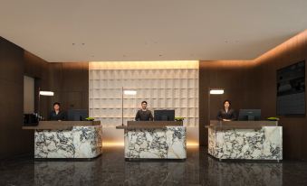 Qingdao Central Business District Shandong Road Atour Hotel