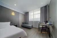 Ruijing • Super Accommodation | High • Altitude Cinema Homestay (Shaxian East Gate Ancient Street)