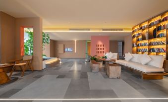 Cat's Distance (Anshun Tiansheng International Trade City Store)