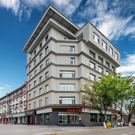 Yunik Esports Hotel (Linfen Hongdong Center Square Branch)