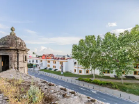 Ibis Évora โรงแรมในแอวูรา