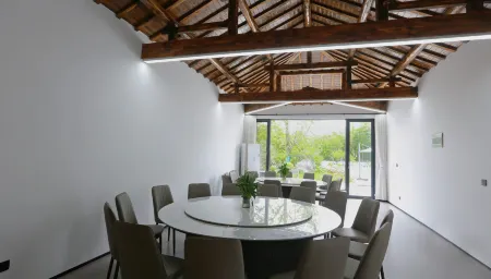 Anji Guyueli · Lullmoon Moonlight Aesthetics Designer Hotel Отели рядом с достопримечательностью «Zhejiang Institute of Technology (Anji Campus)»