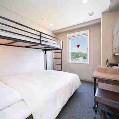 スーパーホテル東舞鶴 Rooms