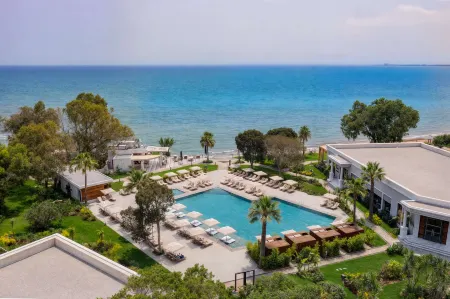 Merit Royal Gardens Hotel & Casino Отели в г. Agios Georgios