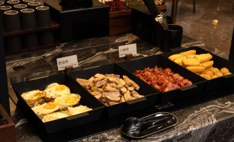 Putian Chengxiang wanda plaza Licheng Avenue Atour Hotel