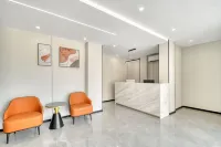 Yizhong Hotel (Hangzhou Hubin Intime in77) - Parkplatz
