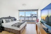 Central 4BR Duplex Apt with Terrace in Ultimo