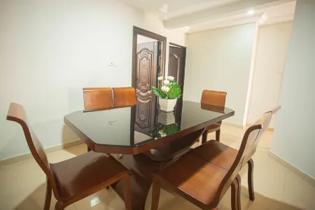 Accra Luxury Homes @ East Legon Отели в г. Adjiringanor