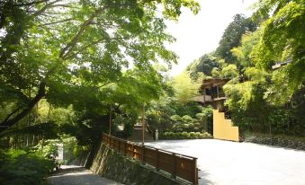 Shiki wo Ajiwau Yado Yamano Chaya