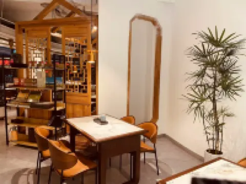 天祝絲路美居酒店（華藏廣場店）