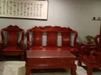 Yue Hotel (Baoding Mancheng Huiyou Shopping Mall) Hotels near The Seventh Hospital of Baoding