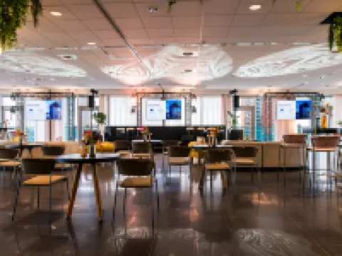 ดับเบิลทรี บาย ฮิลตัน รอตเตอร์ดัม เซ็นเตอร์ โรงแรมในรอตเตอร์ดัม