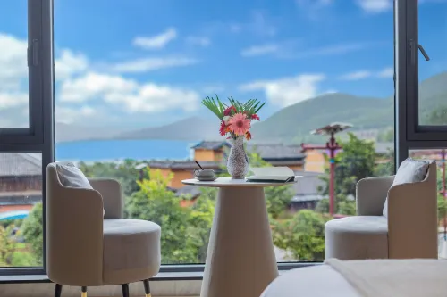 Lugu Lake Scenic Area | Canglanju · Serene Lakeside Vacation Boutique Stay (Daluoshui Village)