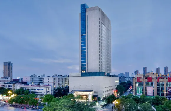 鷹潭長旅沁廬大酒店