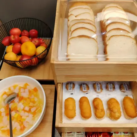Xin Hao Hotel (Siping Central Hospital Qidao Street)