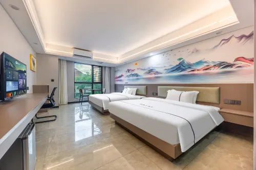 Haiyue Hotel (Sanjiang Trade City, Free Airport Shuttle, Self-Service Laundry)