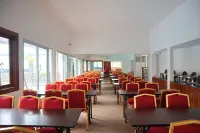 Shakti Villa Dago Bandung Hotels near Teras Cihampelas