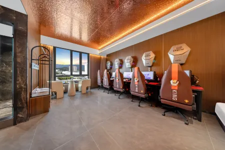 Snail E-Sports Hotel (Qijiang Wanda Plaza) Отели рядом с достопримечательностью «Chongqing Foreign Languages and Foreign Affairs College (Qijiang Campus)»