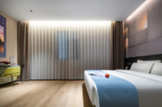 Zhuying Wanghe Garden Hotel (Luoyang Luoyi Ancient City Li Jing Gate Cross Street Branch）